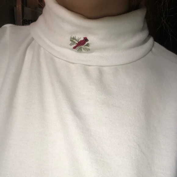 Which turtle neck - Picture 3 of 3